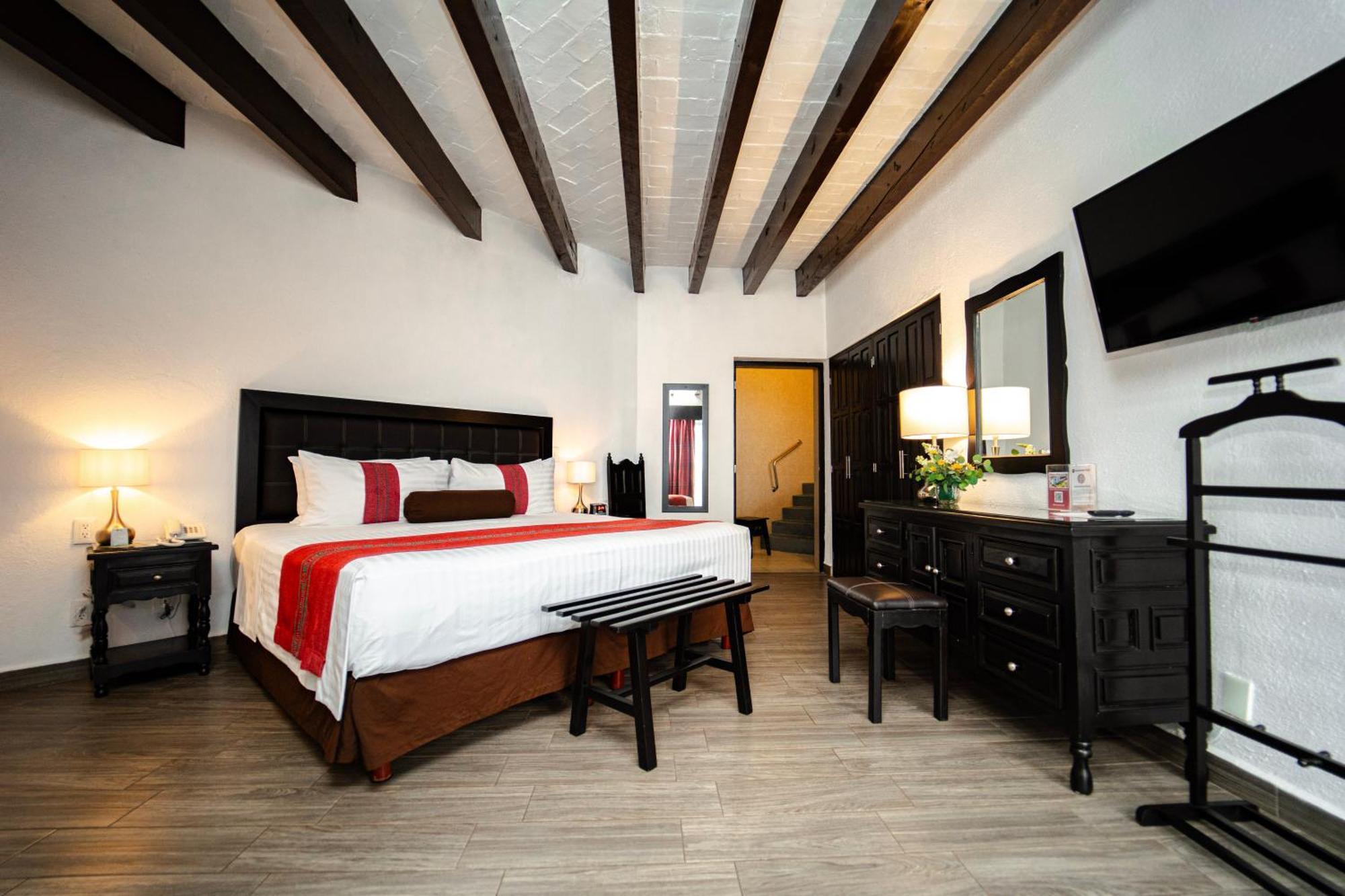 Best Western Plus Posada De Don Vasco Patzcuaro Exterior photo