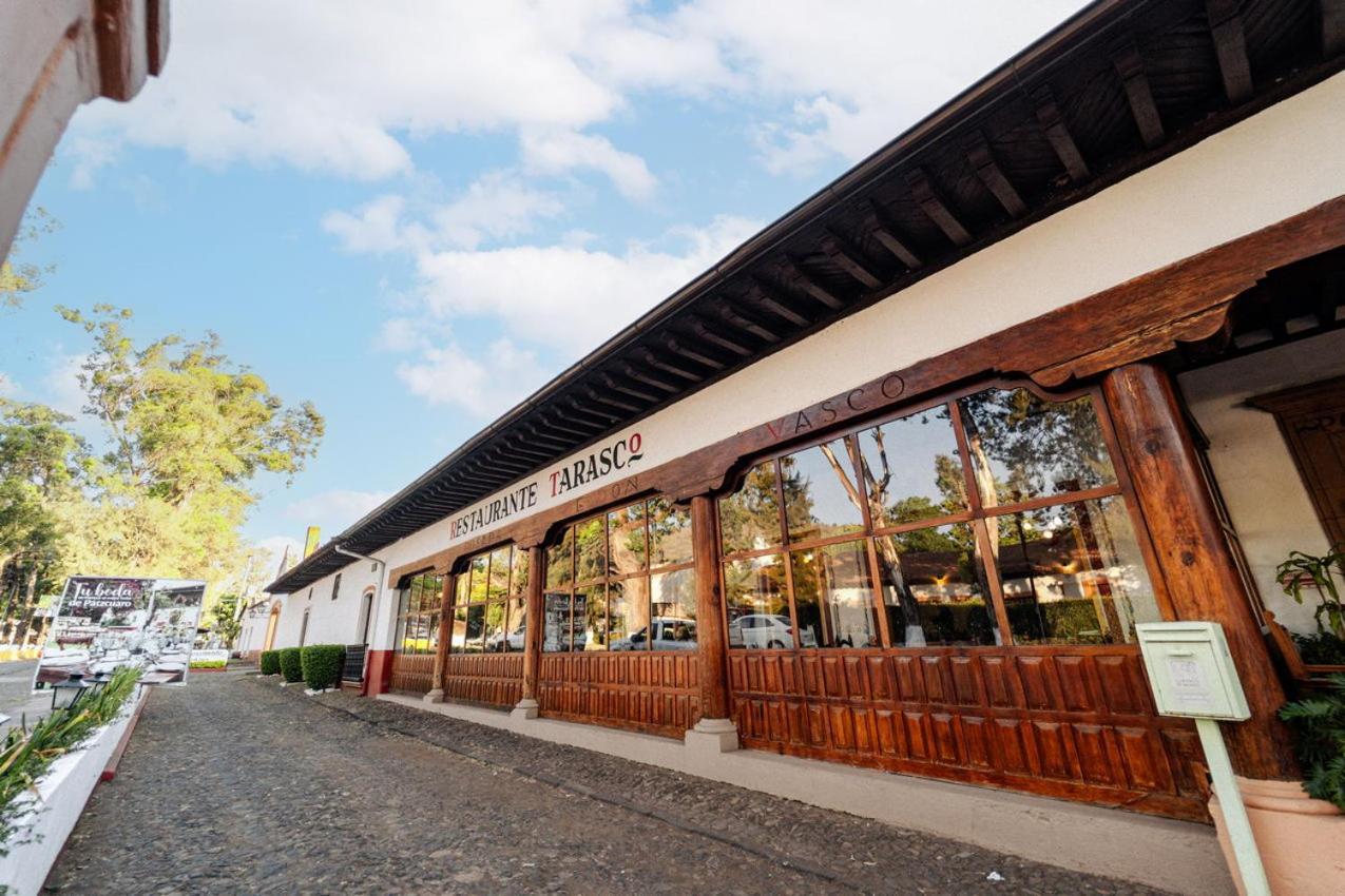 Best Western Plus Posada De Don Vasco Patzcuaro Exterior photo The restaurant in 2012