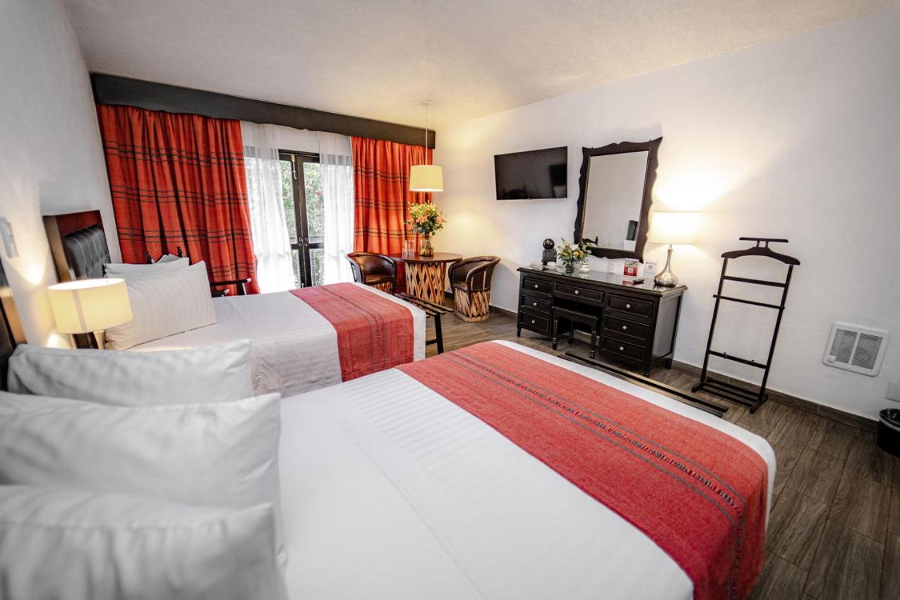 Best Western Plus Posada De Don Vasco Patzcuaro Exterior photo A typical room at the hotel