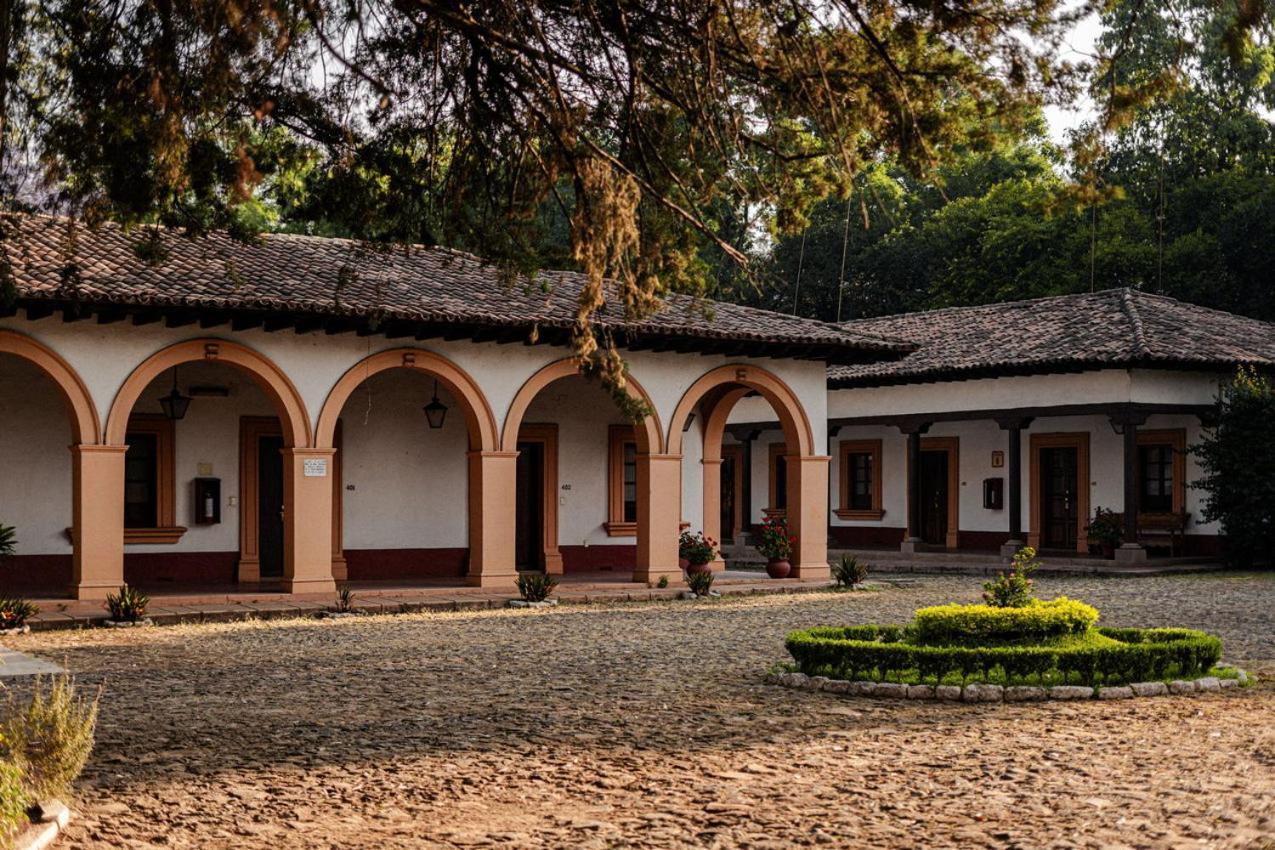 Best Western Plus Posada De Don Vasco Patzcuaro Exterior photo The house of the first Mexican President José María Morelos